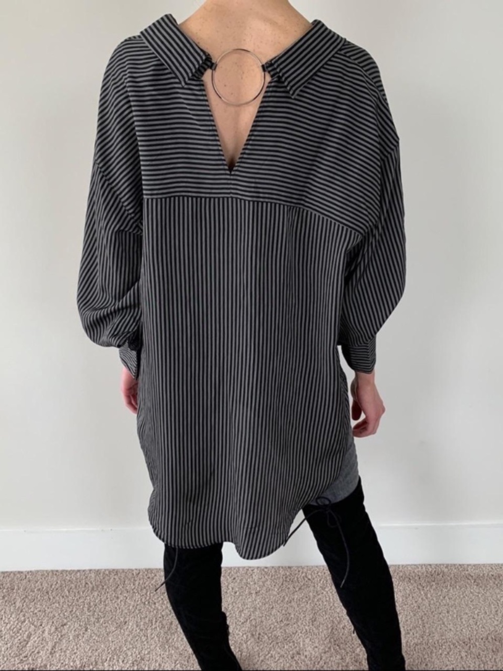Zara Women's Black and Grey Striped Blouse